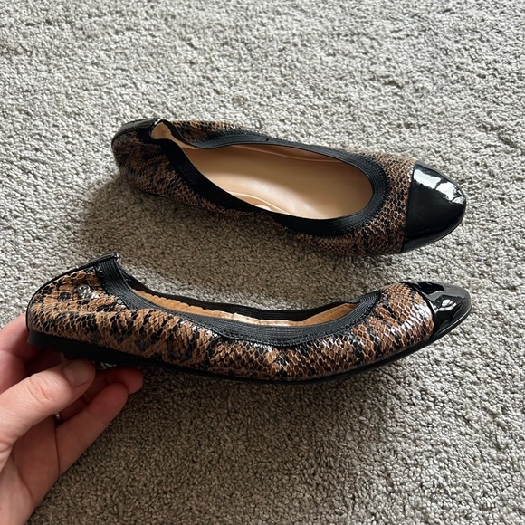 Cole Haan Deltona Size 8 Snakeskin Leather Patent Cap Toe Ballet Flat Shoes - Picture 1 of 4